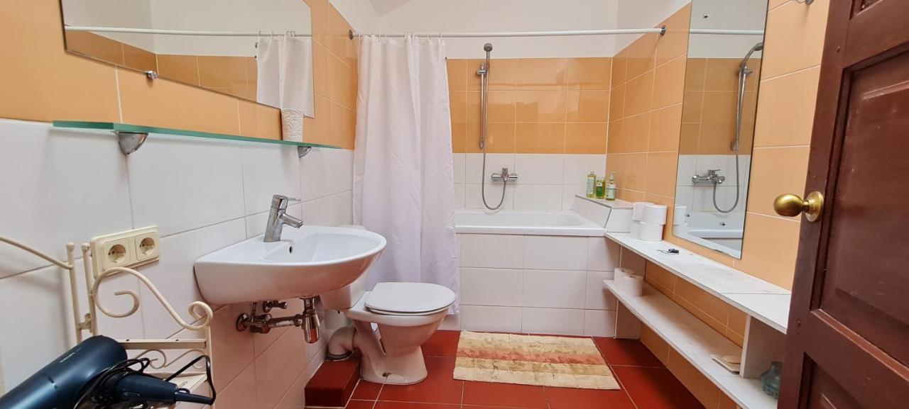 Regina House- Sv. Mikalojaus 13 Apartment Vilnius Luaran gambar